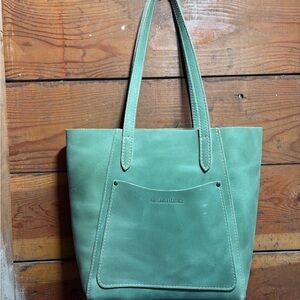 Portland Leather large Juliette tote in Cucumber